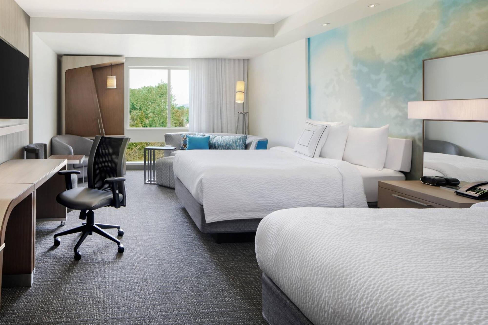 Courtyard By Marriott Wayne Fairfield Exterior foto